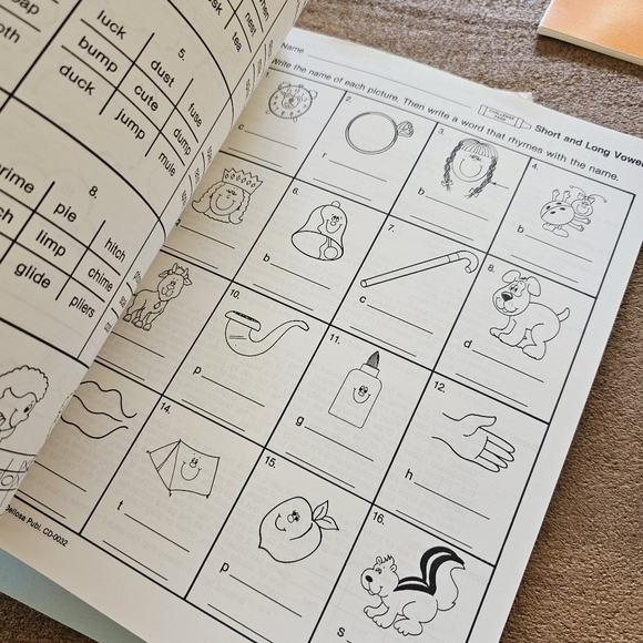 Teachers bundle of 8 books educational literature reading - Picture 13 of 16